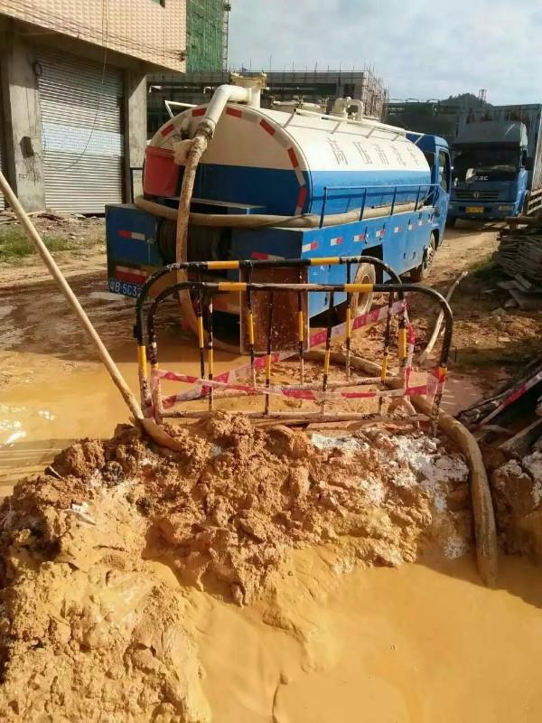 镜铁区工地淤泥清淤