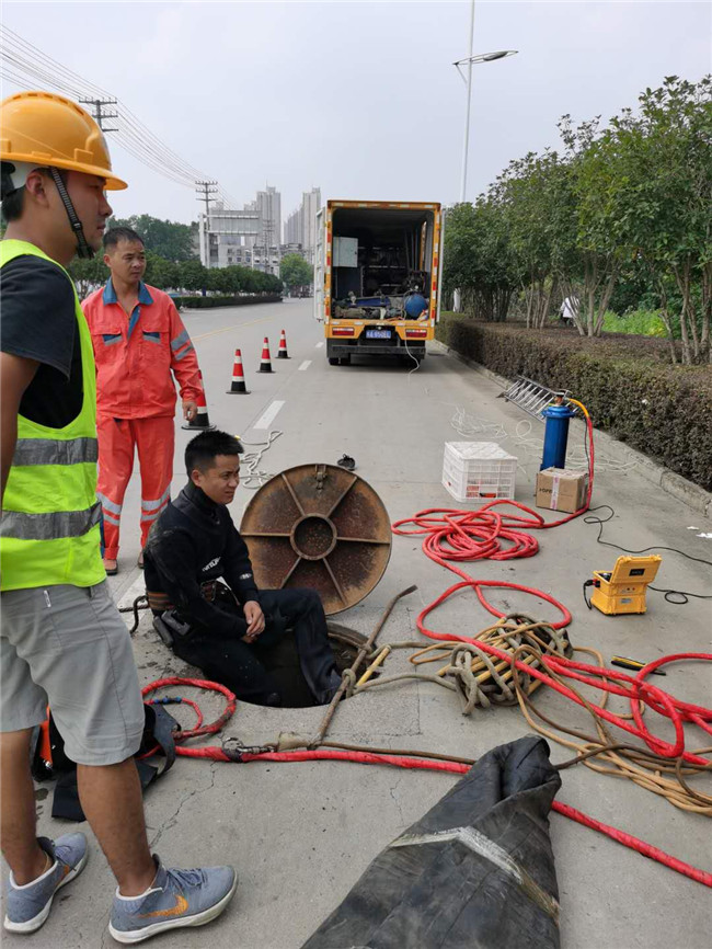 镜铁区翻衬法管道修复技术主要工序