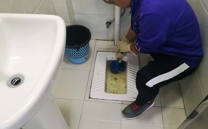 镜铁区疏通蹲坑